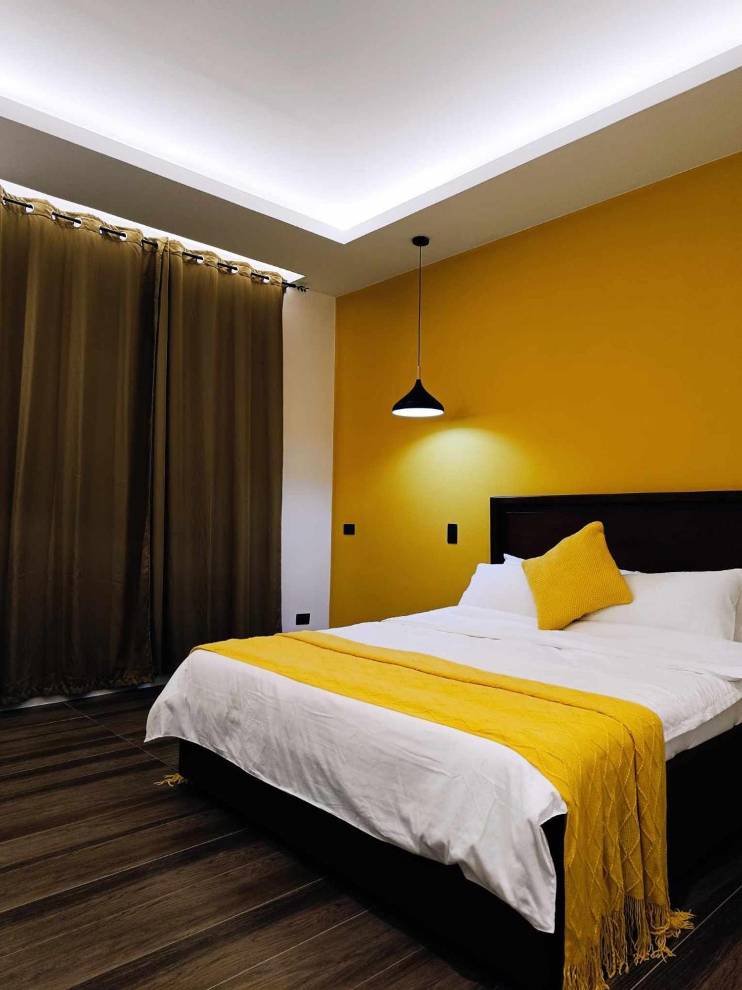 Plato De Ciudad II Hotel Катиклан Екстериор снимка