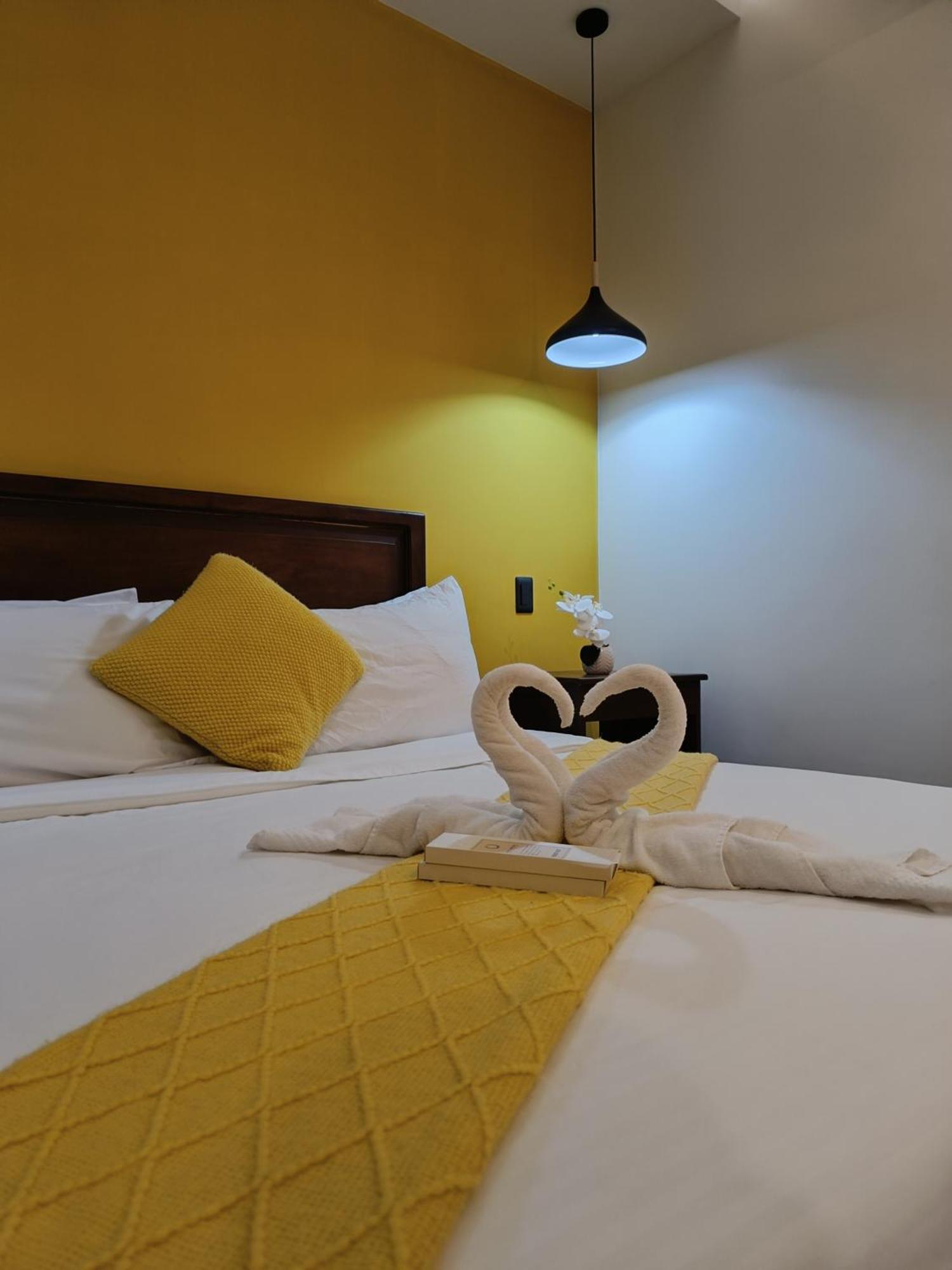 Plato De Ciudad II Hotel Катиклан Екстериор снимка