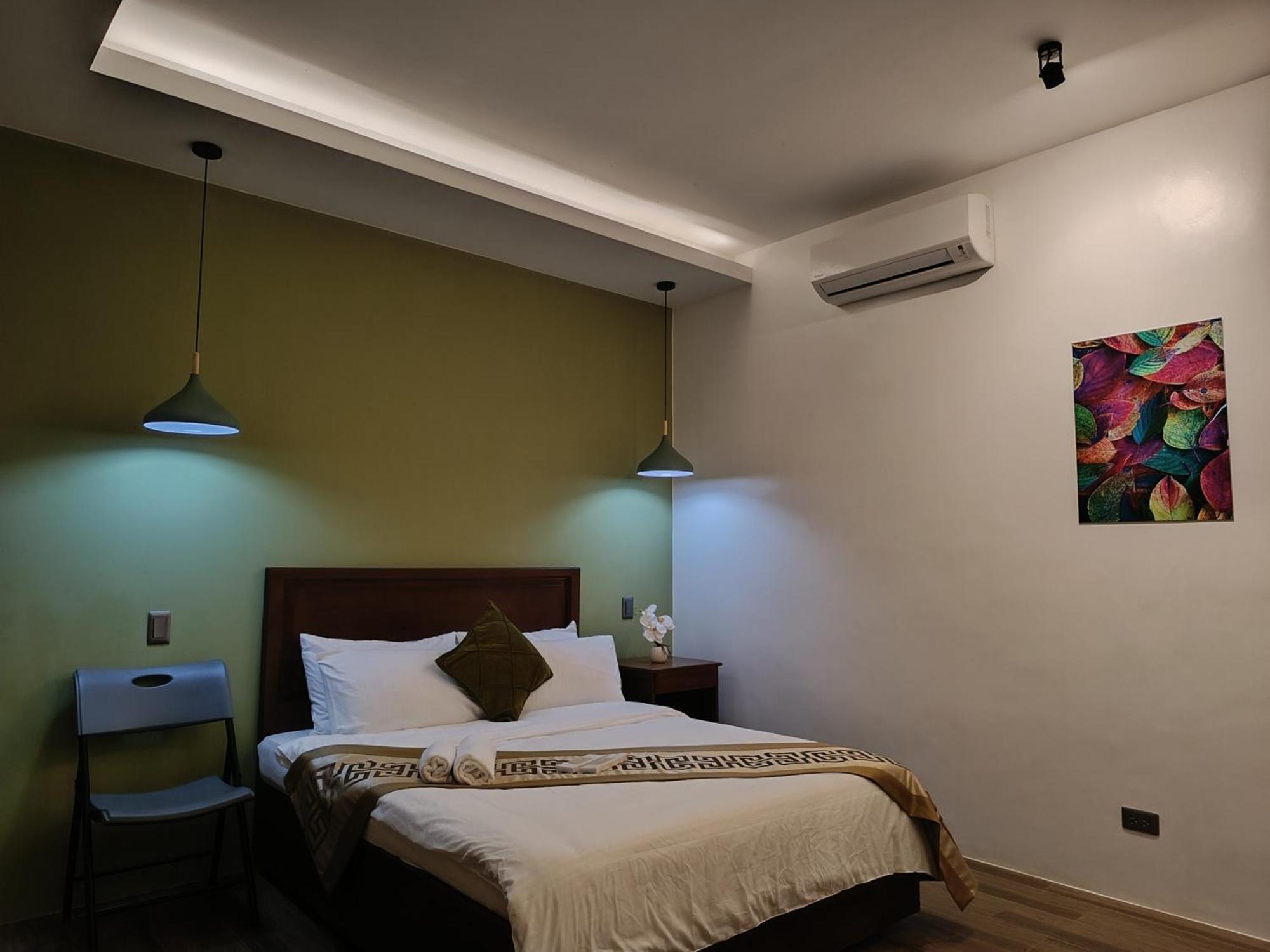 Plato De Ciudad II Hotel Катиклан Екстериор снимка
