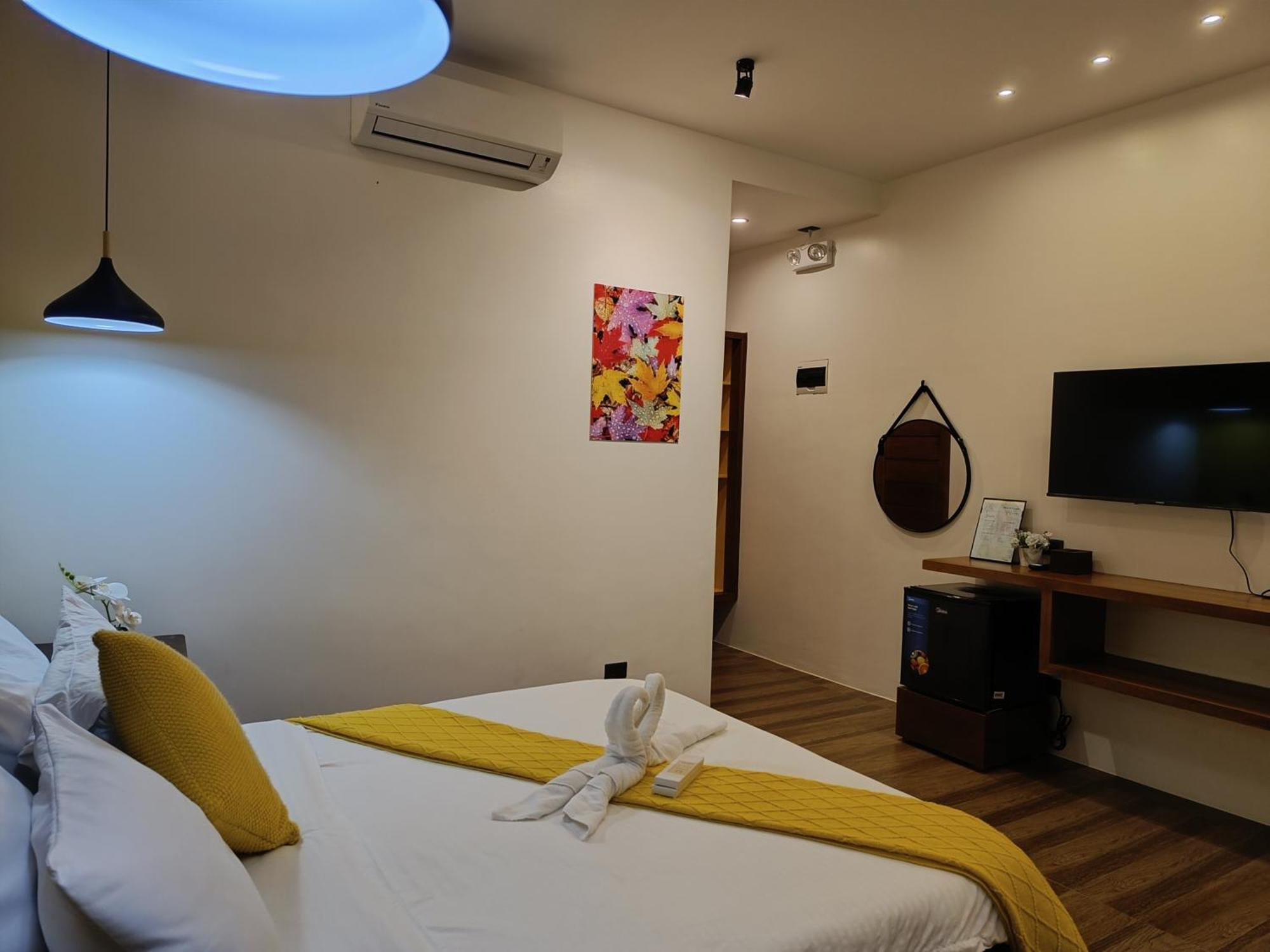 Plato De Ciudad II Hotel Катиклан Екстериор снимка