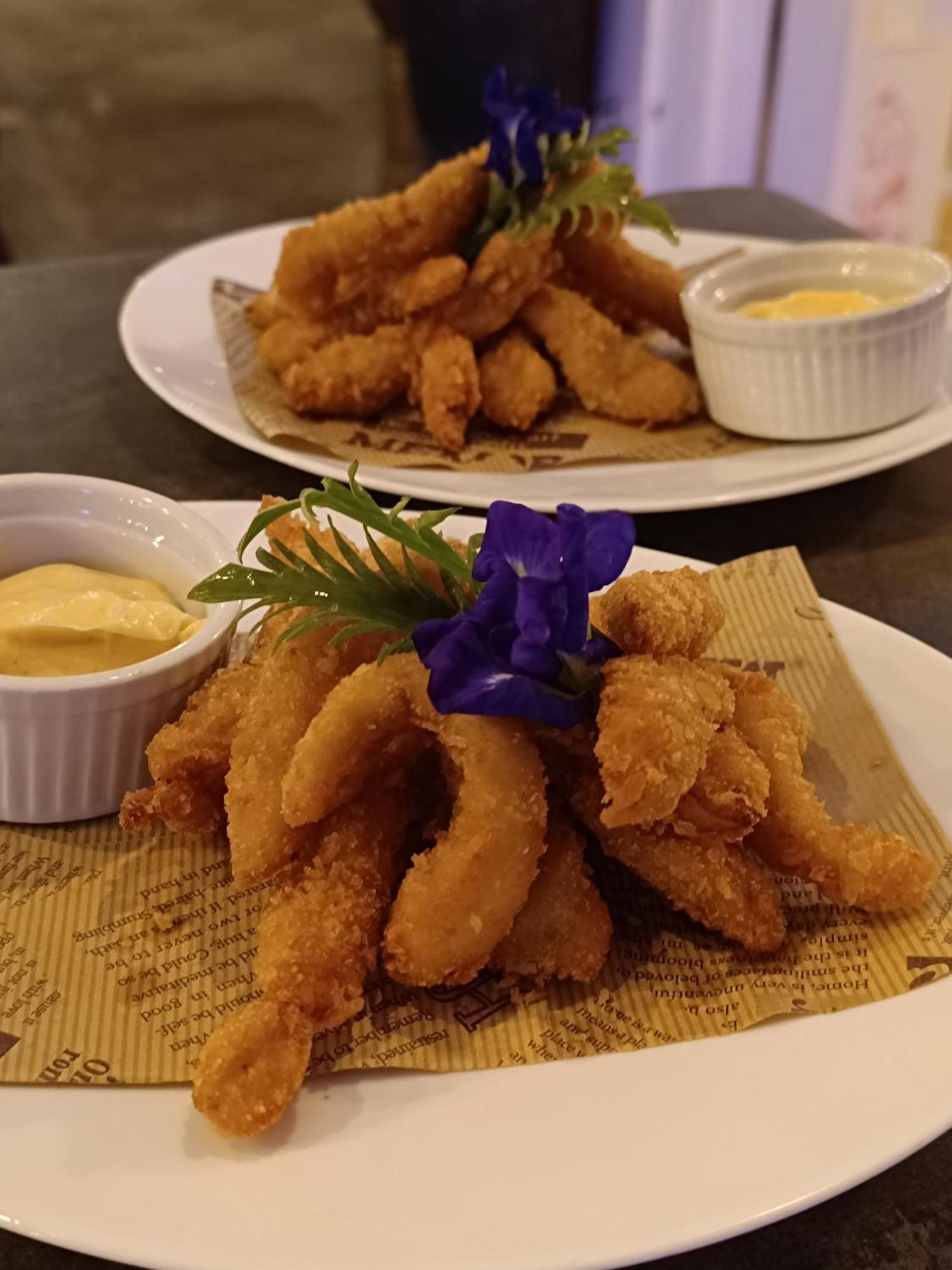 Plato De Ciudad II Hotel Катиклан Екстериор снимка