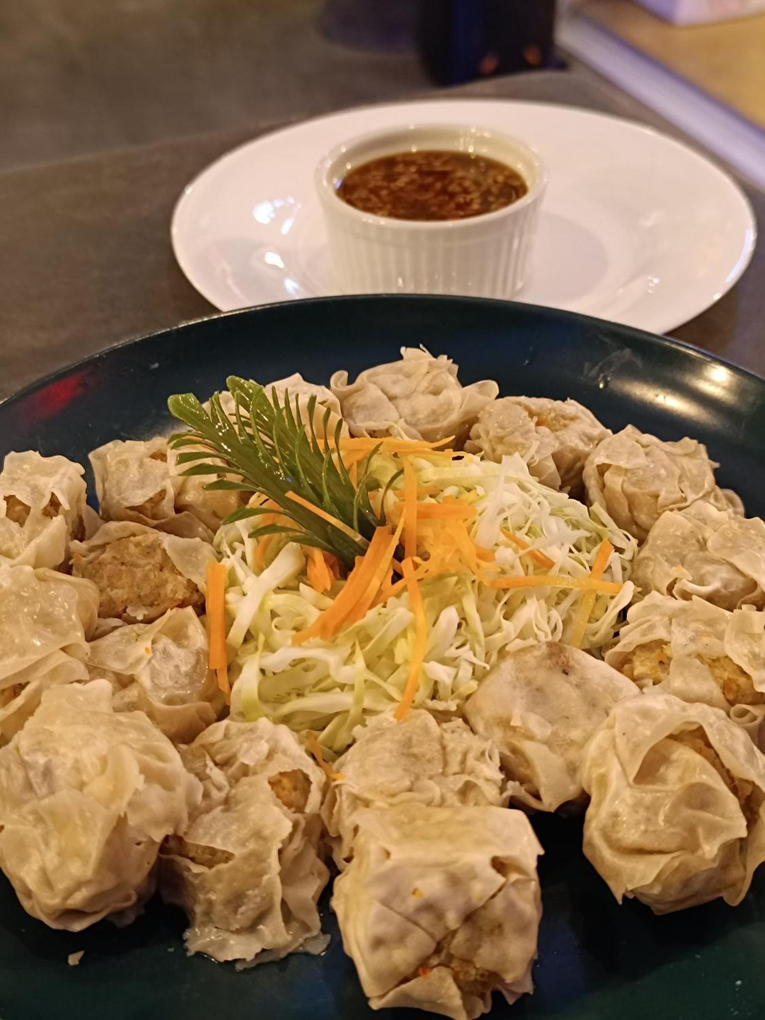Plato De Ciudad II Hotel Катиклан Екстериор снимка