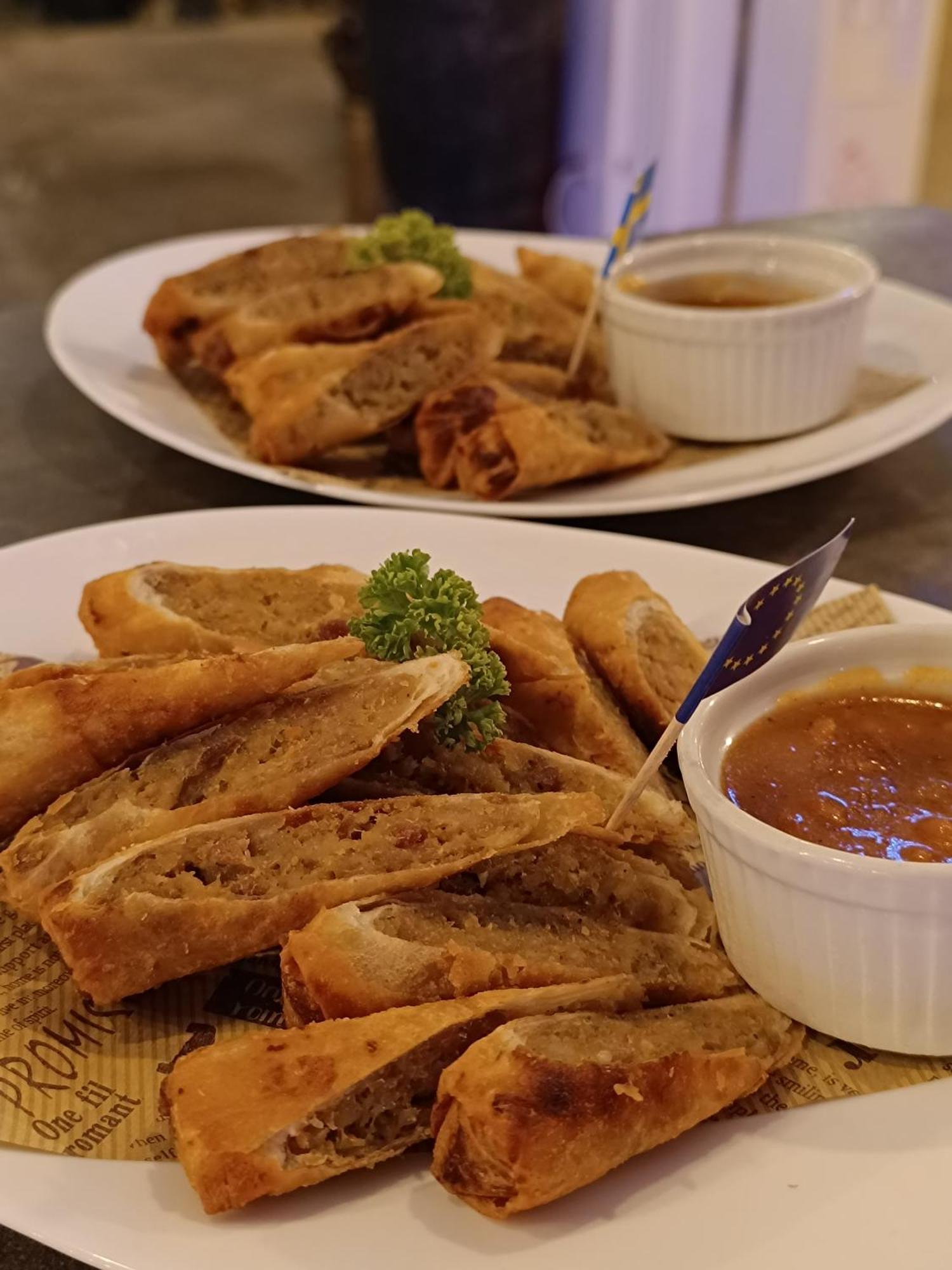 Plato De Ciudad II Hotel Катиклан Екстериор снимка
