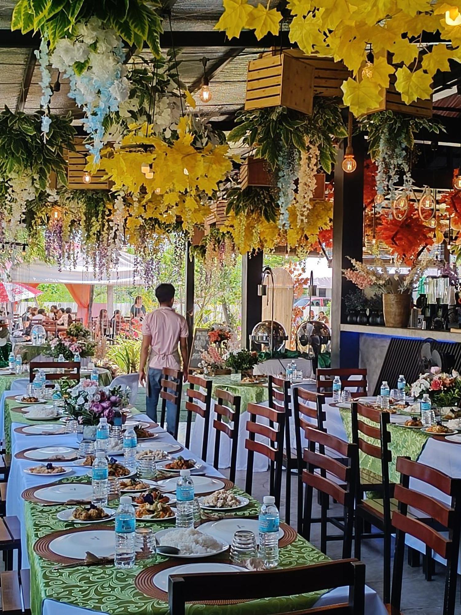 Plato De Ciudad II Hotel Катиклан Екстериор снимка